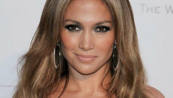 Jennifer Lopez y 3 looks más atrevidos