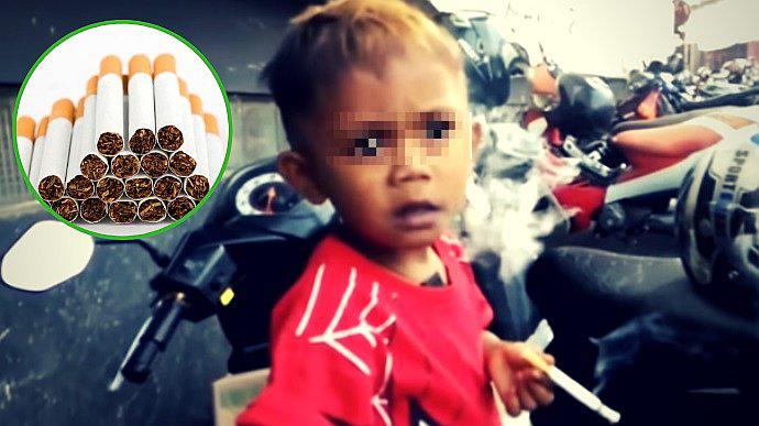 ​Niño de dos años fuma hasta 40 cigarros en un día (FOTOS)