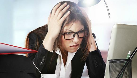¡alerta 7 Cosas Que Tu Jefe No Quiere Decirte En El Trabajo Mujer Ojo