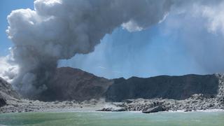 Nueva Zelanda: elevan a 20 los muertos por la erupción del volcán Whakaari