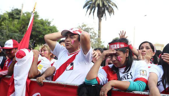 La pandemia del coronavirus ha cerrado los estadios de fútbol y la selección peruana no podrá contar con el aliento de sus hinchas, que habían comprado el Abono Blanquirrojo. (Foto: GEC)