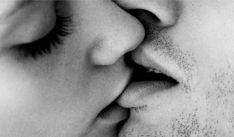 ¿Besos y orgasmos? ¡Conoce este deseo sexual!
