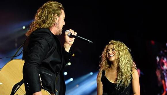 Shakira sorprende a fans tras presentarse en concierto de Maná [VIDEO]    