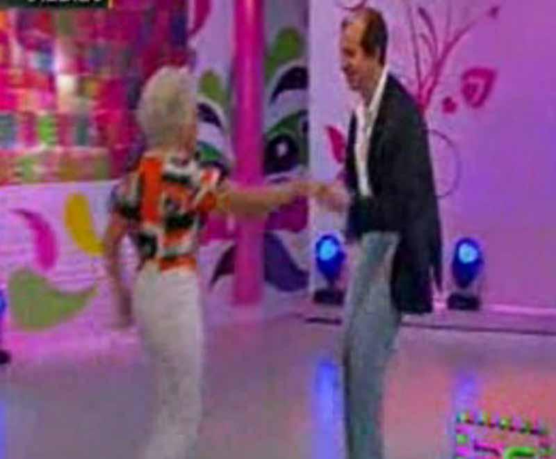 Abuelita salsera sorprende Lima con su baile 