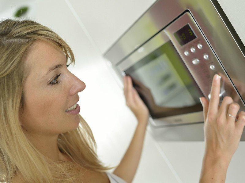 3 consejos para el uso correcto del horno microondas