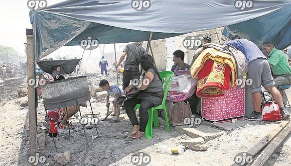 Cantagallo: damnificados no quieren dejar la zona y prefieren dormir en el suelo (FOTOS)