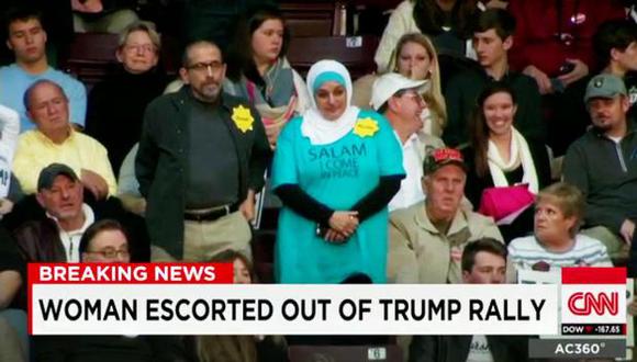 Expulsan de mitin de Donald Trump a musulmana que protestaba en silencio