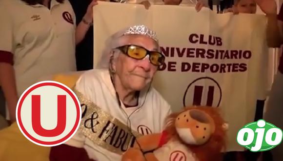 Doña Zelmira celebró sus 100 años de edad vestida con la camiseta de Universitario.