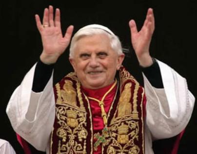 Benedicto XVI reza por liberación de niña secuestrada en Colombia