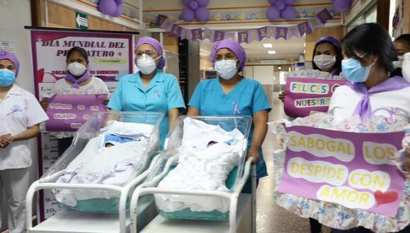 Gemelos prematuros se recuperaron y salieron de alta en Hospital Sabogal (Foto: EsSalud)