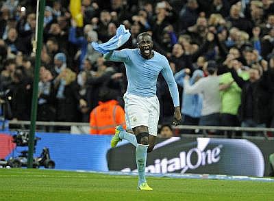 Premier League: Yaya Toure lleva al triunfo al Manchester City