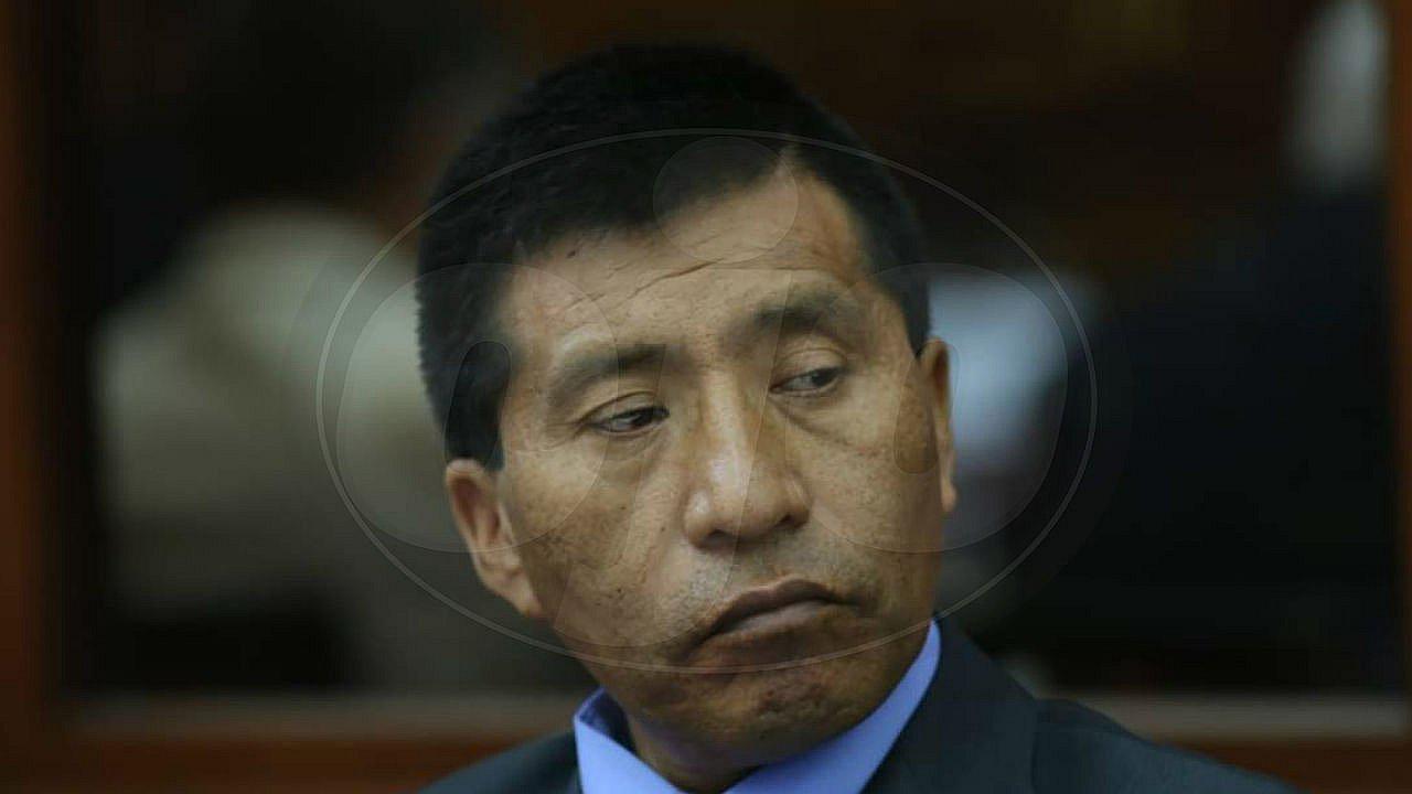 Moisés Mamani llega al Congreso para evitar levantamiento de inmunidad parlamentaria