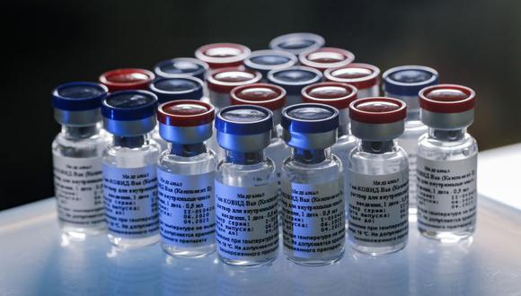 El Ministerio de Sanidad de Rusia anunció este sábado que ha producido la primera partida de la vacuna anti-COVID-19 registrada en el país que se comercializará con el nombre de Spútnik V. (AFP).