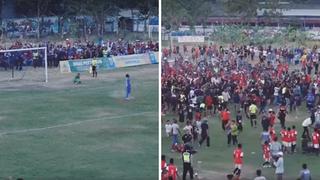 Falla penal y los hinchas del otro equipo entrar al campo a celebrar (VIDEO)