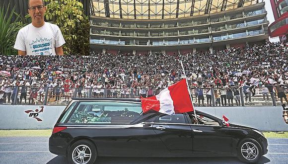 Daniel Peredo recibió multitudinario adiós de hinchas en el Estadio Nacional
