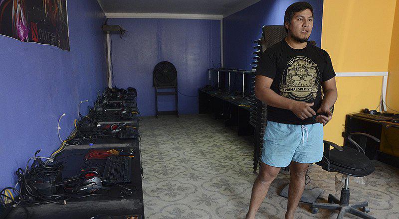 ​Ate: Usan grúa para robar 22 mil dólares de local de videojuegos  [VIDEO]   