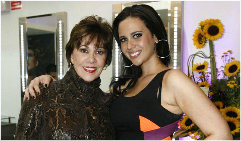 ¡Su clon! Lucía Oxenford es el vivo retraro de Yvonne Frayssinet en su juventud [FOTO]