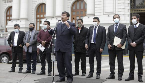 La bancada de Perú Libre se pronunció a favor de la permanencia de Iber Maraví como ministro de Trabajo. Foto: GEC
