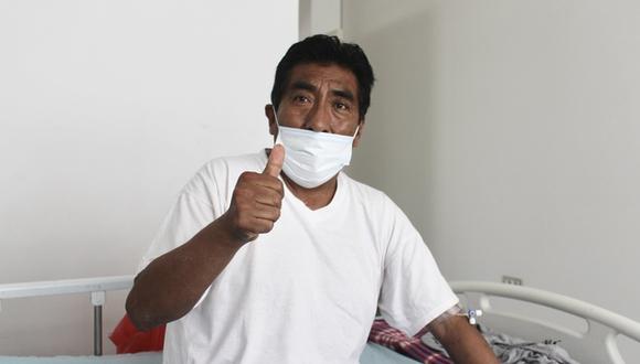 Dr. Eloy Luque Mamani contrajo la enfermedad llegando a presentar un cuadro clínico grave. (Foto: Hospital Emergencia Ate Vitart)