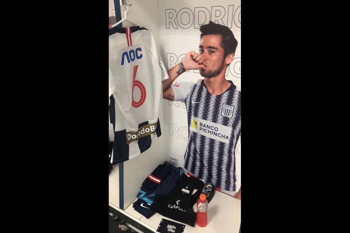 La nueva 'piel' de Alianza Lima en el camerino. (Foto: Difusión)