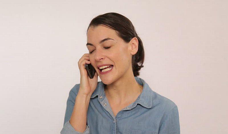 ¡Demasiado pegajoso! ¿Cómo saber si tu pareja es muy melosa?