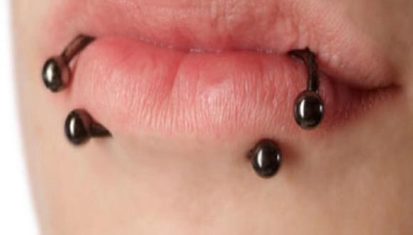 ¿Qué daños causa el uso de piercings en los labios?
