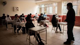 Perú se atrasa en vuelta a clases: solo 4.4% de escolares reciben servicio educativo semipresencial   