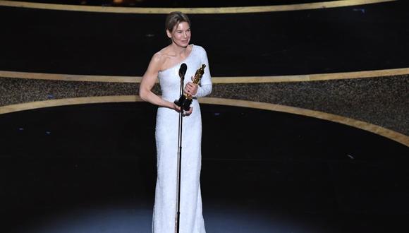 Renée Zellweger ganó el Oscar en la categoría mejor actriz. (Foto: AFP)