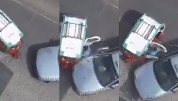 Chosica: auto choca con mototaxi, cae a la pista y se salva de milagro (VIDEO)
