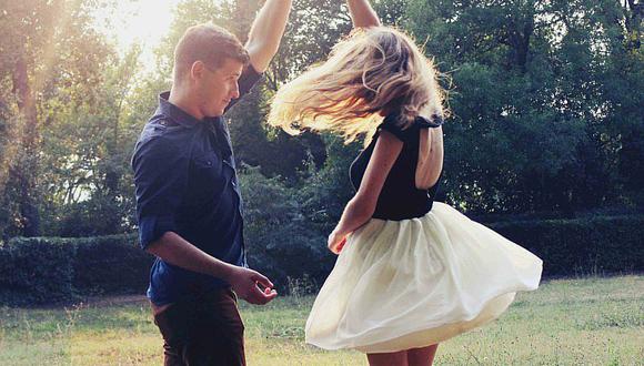 ¿Salsa o lambada? 4 razones para bailar en pareja y reavivar la pasión