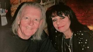 The Eagles: Esposa de Randy Meisner se dispara por accidente y muere   