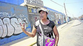 San Martín de Porres: Obras en colegio están paralizadas y padres protestan   