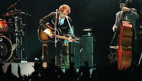 Bob Dylan llega a Estocolmo para conciertos y recoger su Nobel
