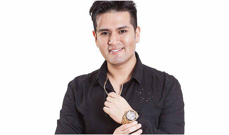 Deyvis Orosco y una pequeña fan enternecen las redes 