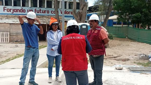 Numerosos trabajadores esperan alza del sueldo mínimo en el Perú.