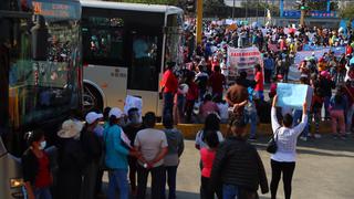 Independencia: vecinos bloquean vía del Metropolitano para pedir al Gobierno proyecto de agua potable