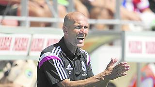 Zidane habla sobre  el posible reemplazo  a “Rafa” Benítez