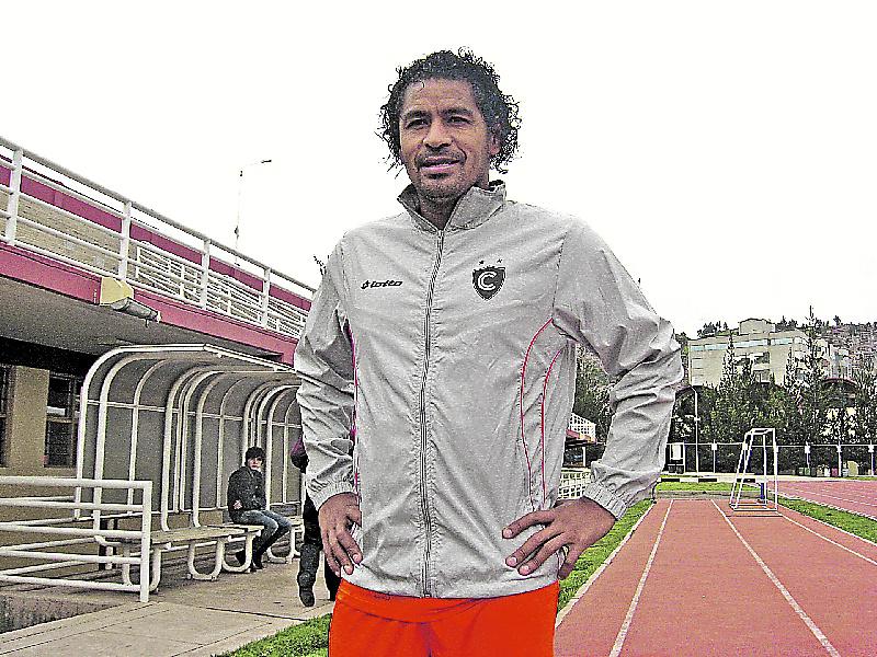 "Es buena la llegada de Farfán"