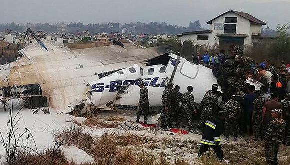 ​Nepal: avión se estrella con 71 personas a bordo y confirman la muerte de 40