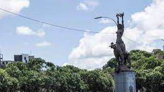 ‘Secuestran’ estatua de la diosa María Lionza, inspiración del salsero Rubén Blades 