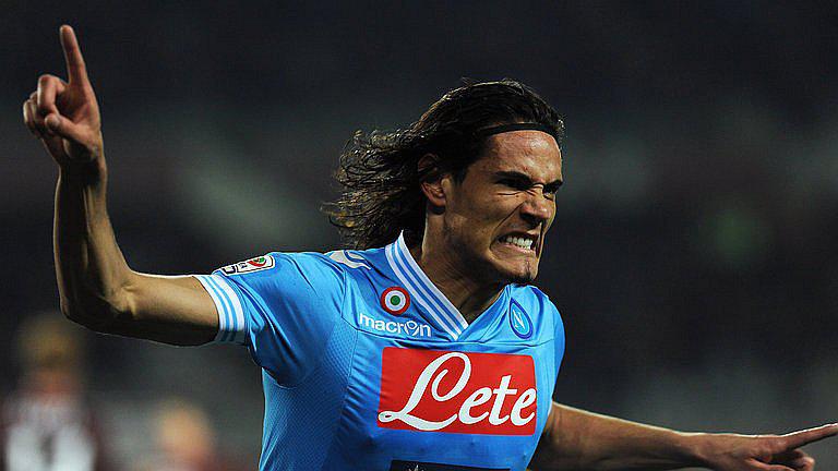 Edinson Cavani volvería a jugar en Italia, "pero solo en el Nápoles" 