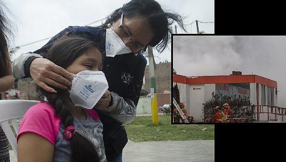 El Agustino: Humo tóxico de terrible incendio enferma a vecinos