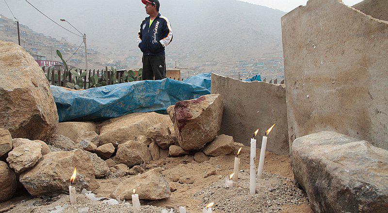 ​Huaycán: Dos personas mueren aplastadas por maquinaria pesada [VIDEO]   