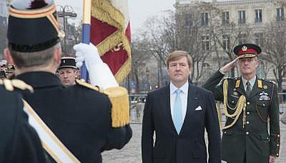 Holanda: rey Guillermo Alejandro invitará a cenar a Palacio a 150 por sorteo