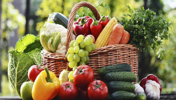 La mayoría de frutas y verduras nos ayudan a quemar la grasa abdominal. (Foto: ThinkStock)