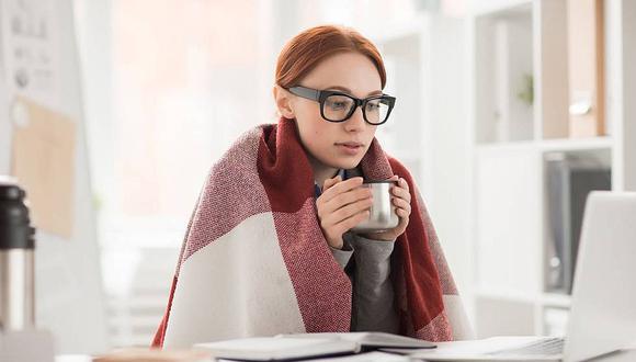 ​Aire acondicionado muy frío reduce productividad de las mujeres