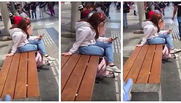 YouTube: jovencita enamorada canta a todo pulmón y se vuelve viral en redes (VIDEO)