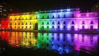 ​Casa de Gobierno de Chile tendrá colores del arcoíris LGBTI por la causa gay