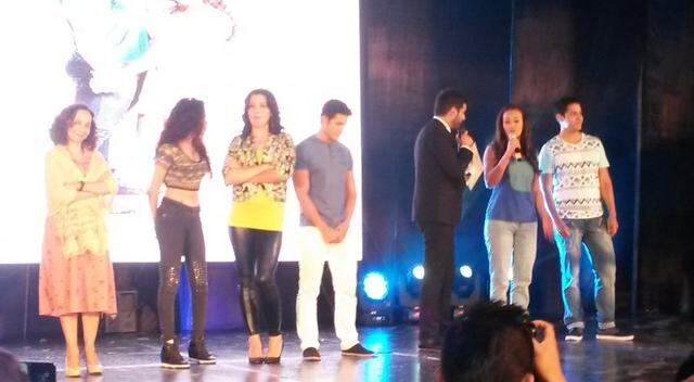 Nicola Porcella y Angie Arizaga ni se miran en conferencia de prensa de ‘Ven baila, quinceañera’ 