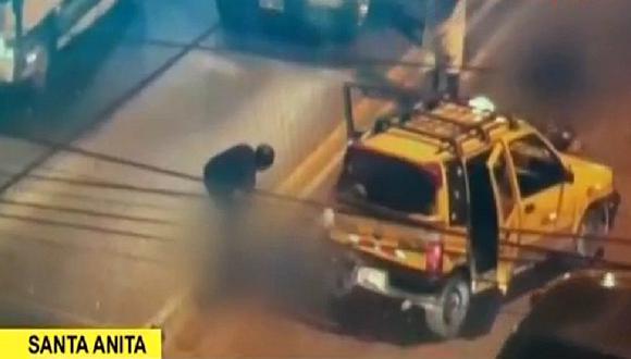 Chofer atropella a toda una familia y huye en Santa Anita (VIDEO)